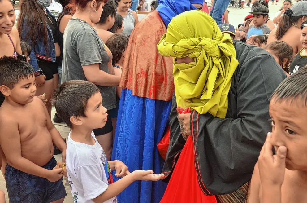 Llegan los Reyes Magos a la Costanera