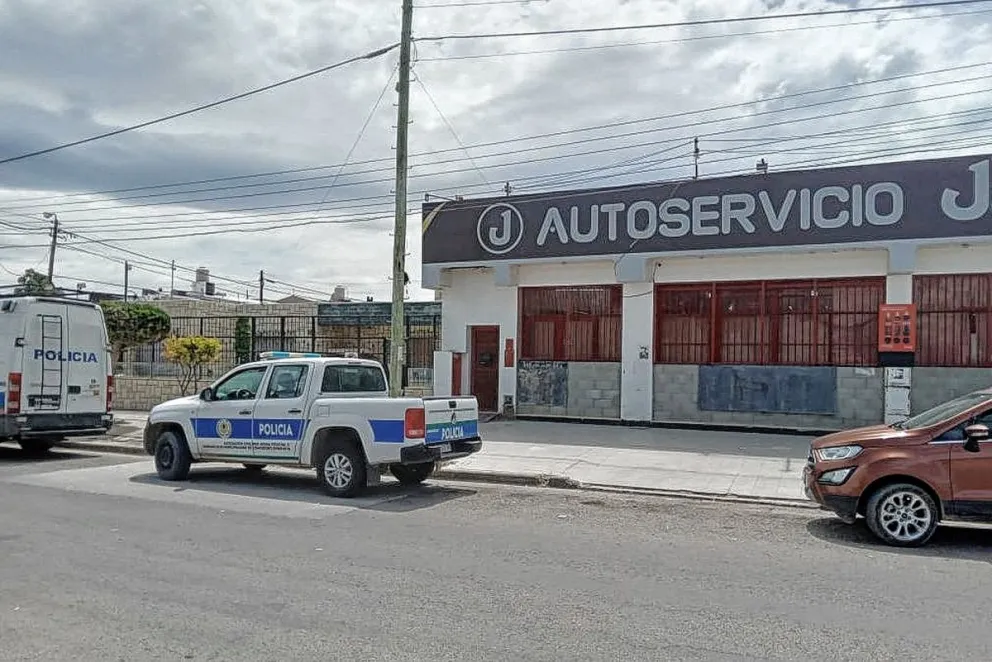 Intentaron robar en su comercio y expulsó a los ladrones con tiros al aire