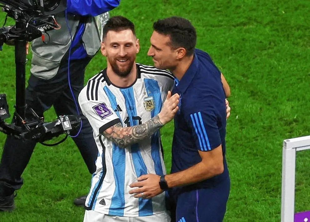 Scaloni: "A Messi lo veo feliz, encontró un lugar donde lo quieren"