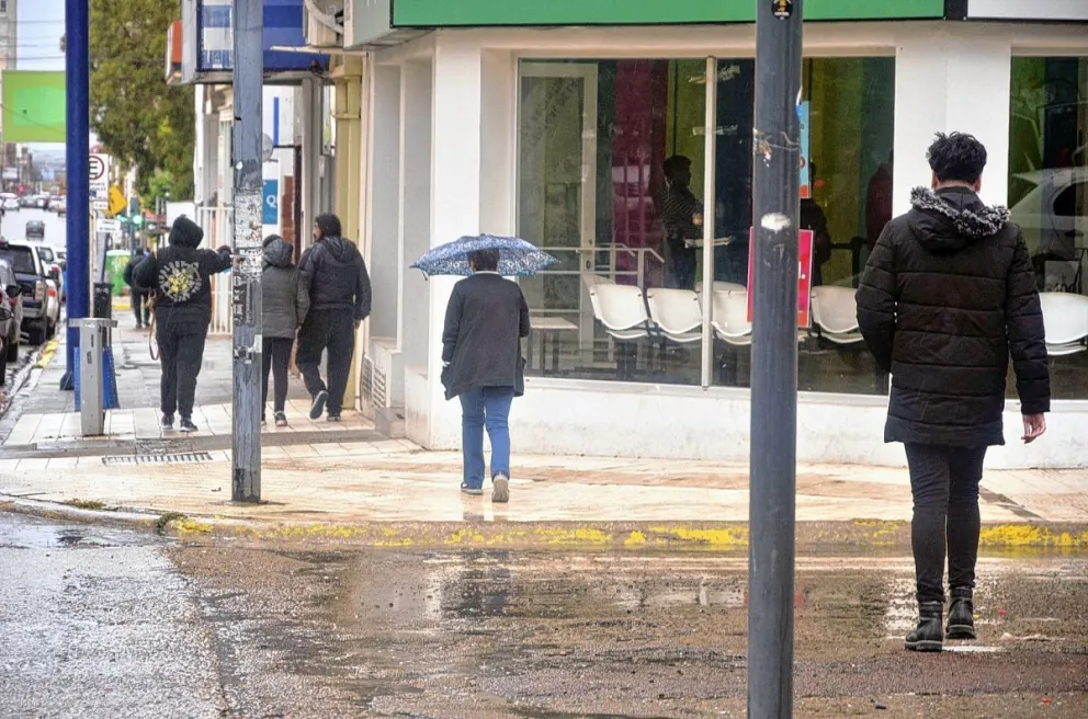 El anunciado temporal demoró su inicio pero se extiende hasta hoy