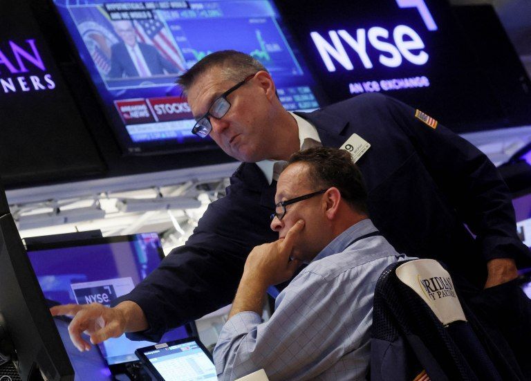 Subieron la bolsa y los bonos en dólares con fuerte baja del índice del riesgo país