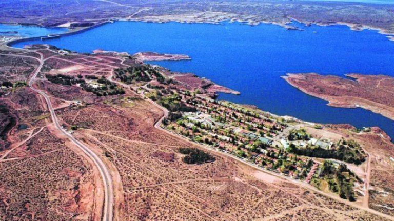 Tragedia en Neuquén: salvó a sus hijos de una correntada en el río Limay y murió ahogado