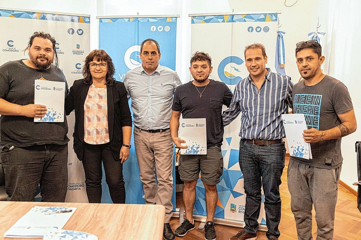 El Municipio entregó aportes a la delegación de músicos que representará a Comodoro en Cosquín