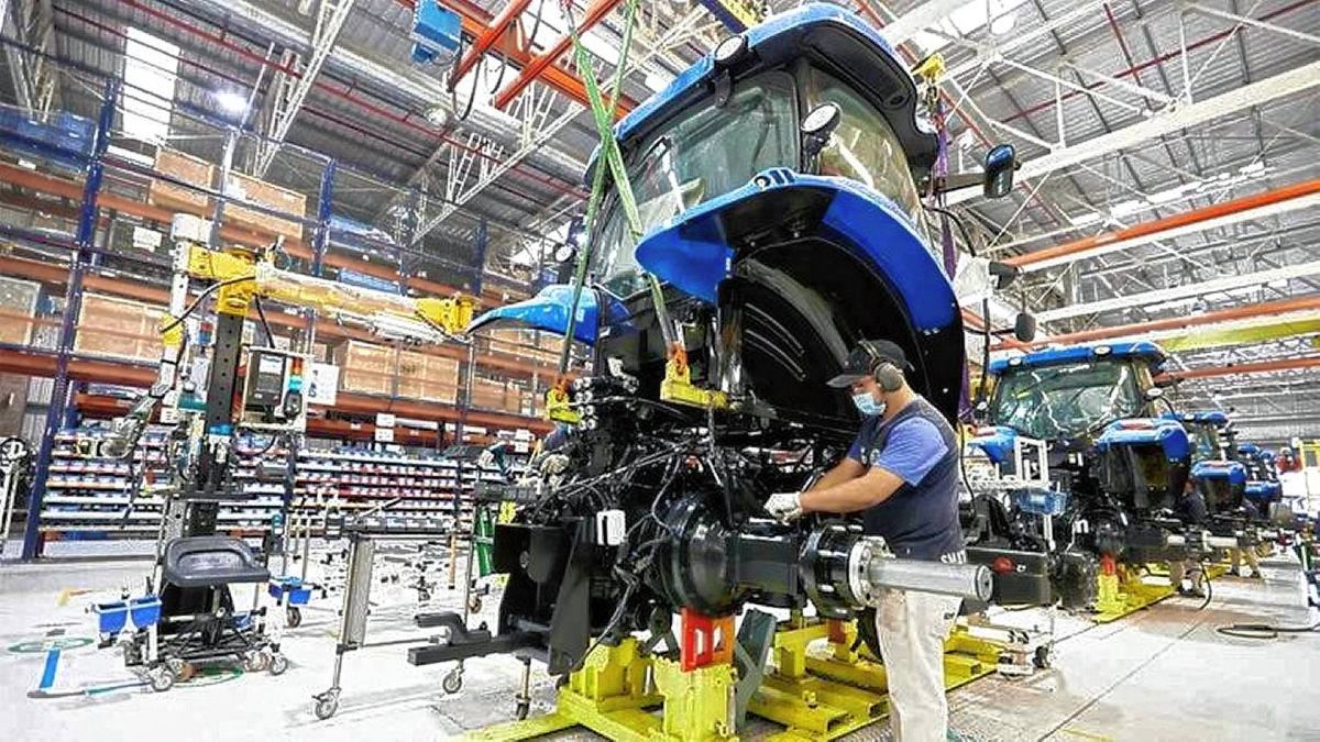 Siete de cada 10 empresas denuncian que pueden frenar la producción por falta de insumos importados
