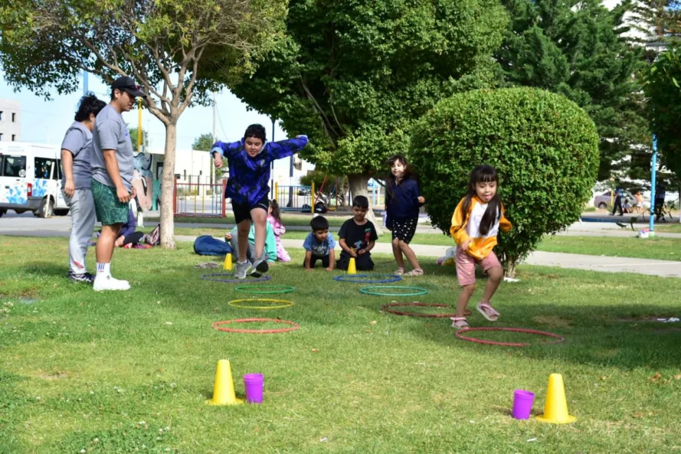 Jornadas recreativas en las playas y plazas de Comodoro
