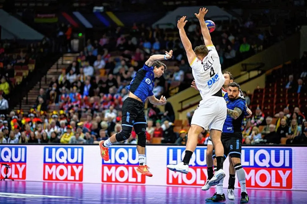 Dura derrota para los Gladiadores ante Alemania en el inicio de la Main Round del Mundial de Handball 2023