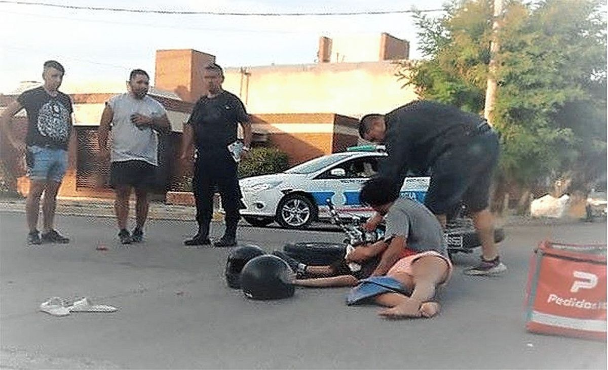 Ciclista y motociclista al hospital tras dos accidentes en distintos lugares de Trelew