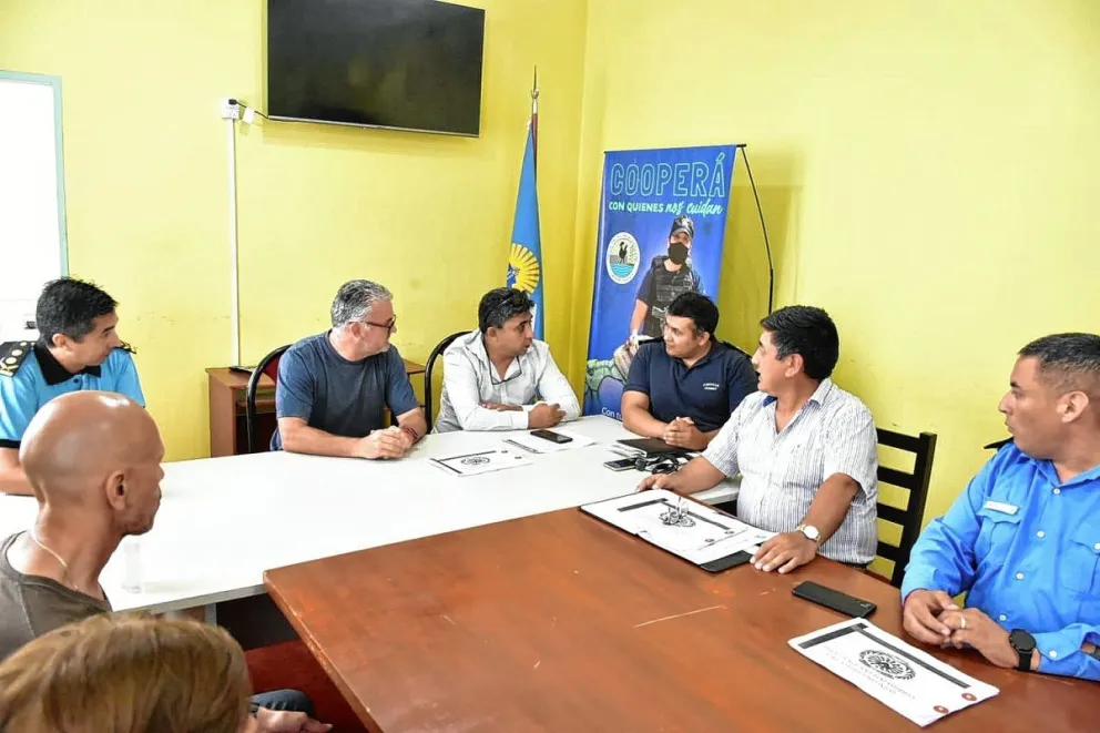 Reunión con fuerzas de seguridad
