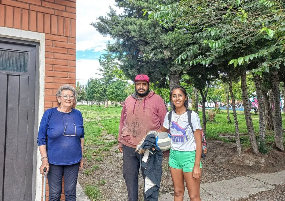Vecinos del barrio Pueyrredón reúnen firmas para evitar que les saquen un espacio verde