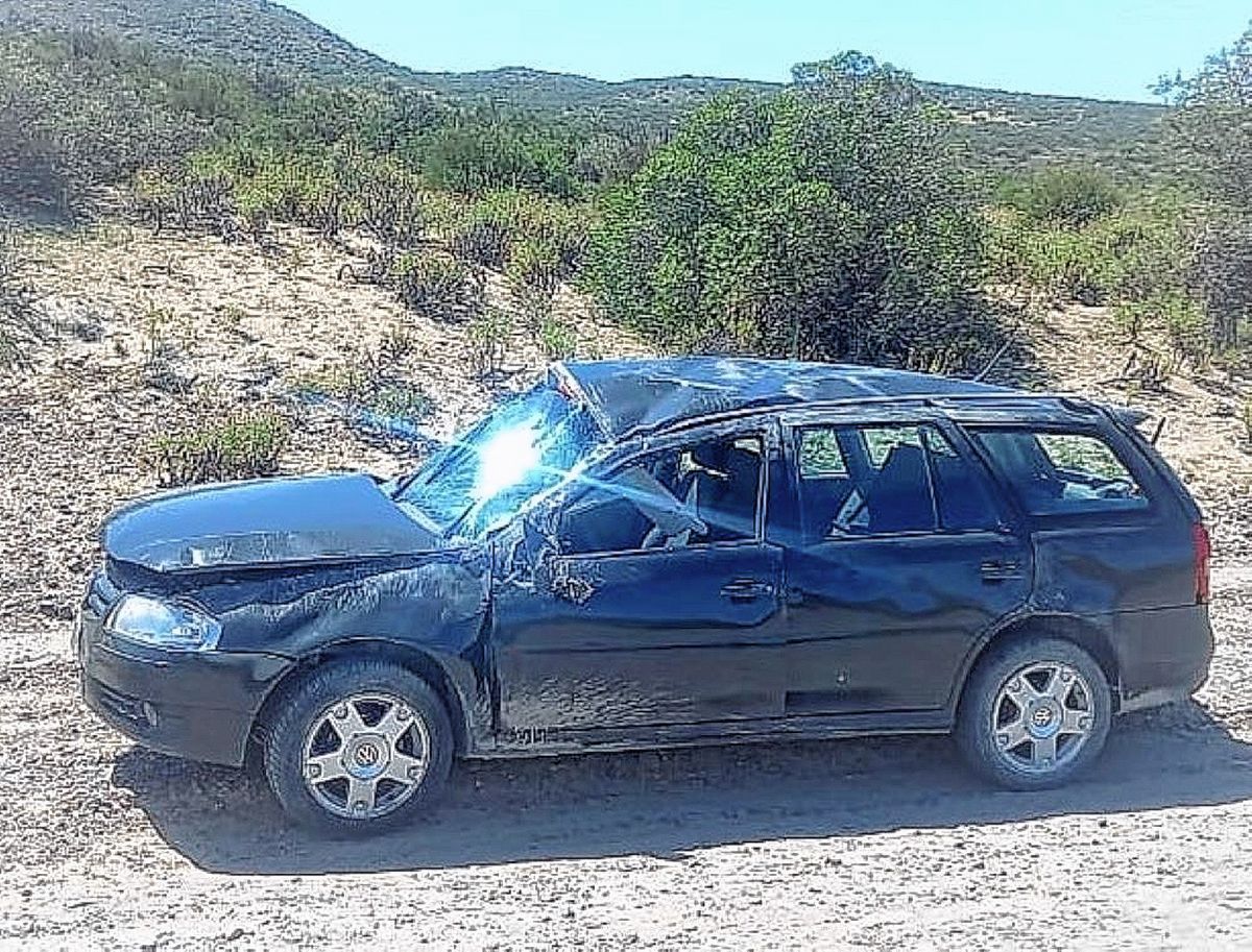Tres guías de turismo lesionadas en vuelco sobre la Ruta Nº 1 cerca de Punta Tombo 