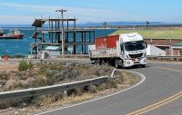 Tras el largo conflicto portuario arribaron los contenedores de cianuro a Puerto Deseado
