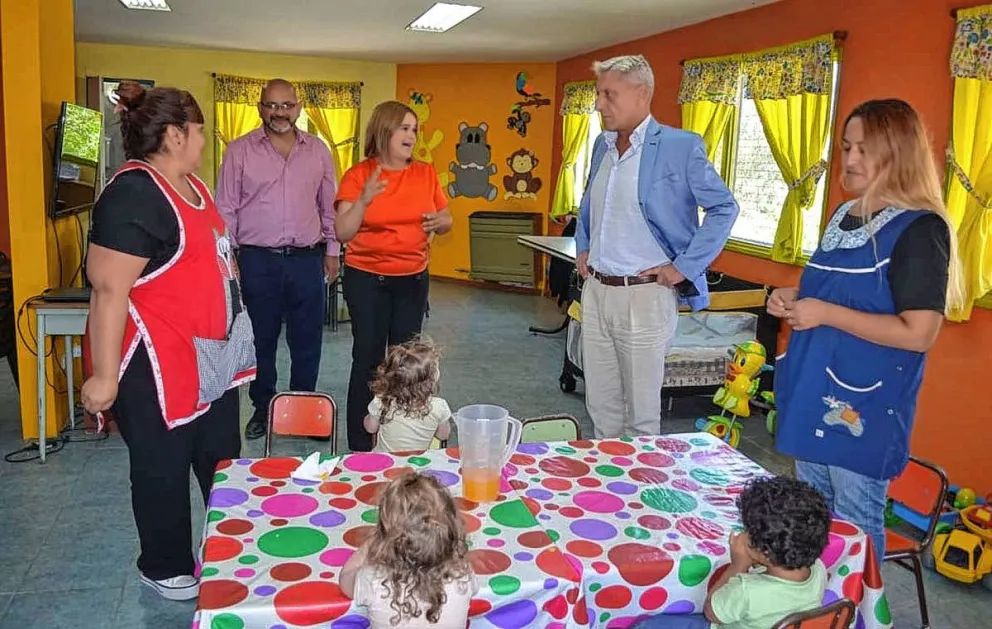 Arcioni resaltó el fuerte acompañamiento del Gobierno en obras y aportes a instituciones sociales de Comodoro