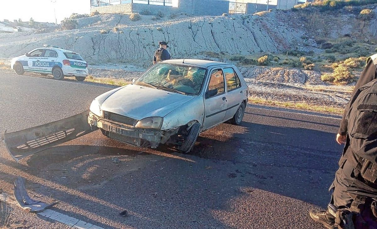 Tres mujeres contusas en un accidente en rotonda que une avenida José Ingenieros con el camino Raúl Alfonsín