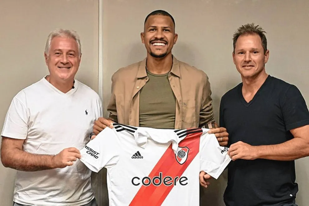 Salomón Rondón firmó contrato y se convirtió en el cuarto refuerzo de River