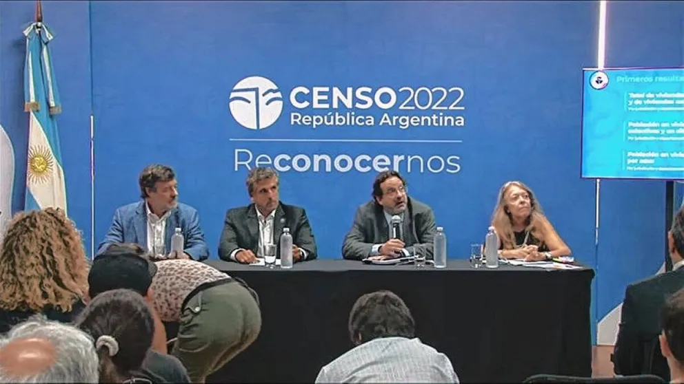Censo: la Argentina tiene una población de 46.044.703 habitantes