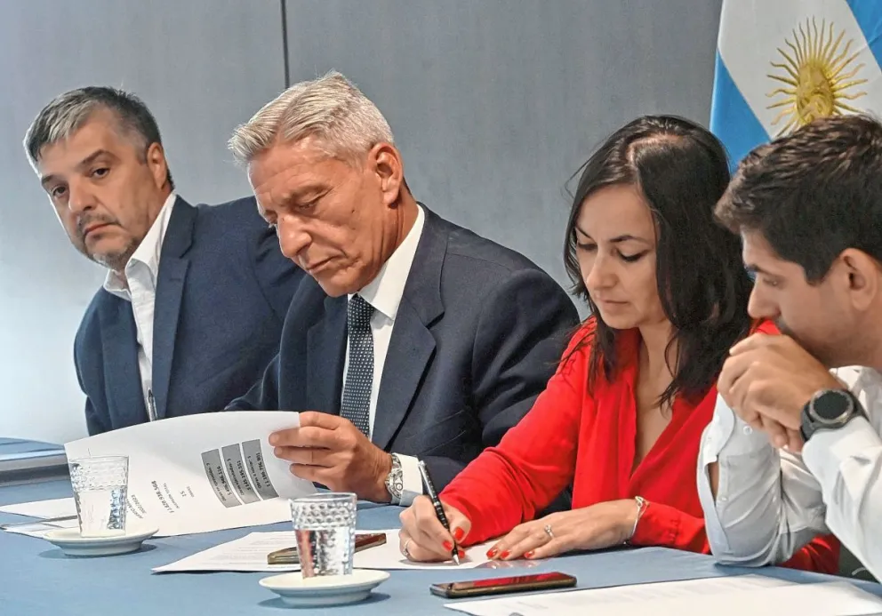 Con ayuda del Gobierno, Madryn avanza con la ampliación de su acueducto