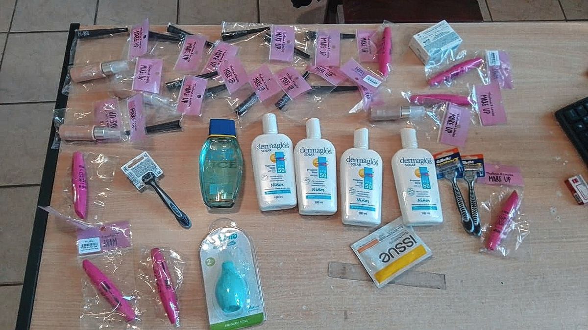 Una pareja detenida por intentar hurtar cosméticos de supermercados de KM 4