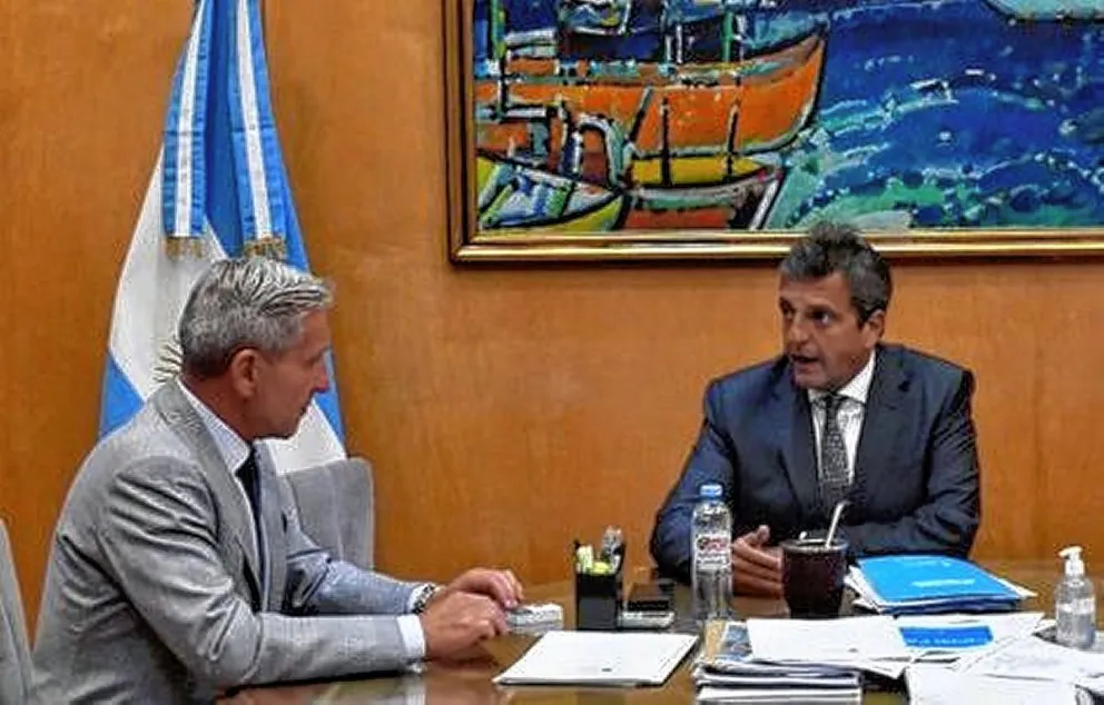 Chubut firmó con Nación un acuerdo de refinanciamiento de la deuda por 10 mil millones
