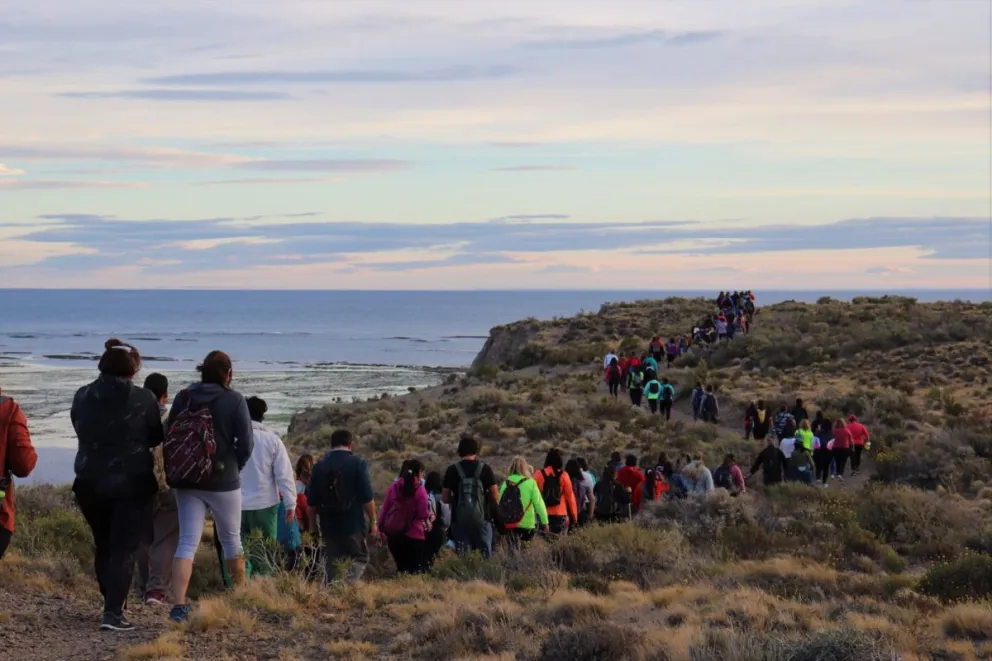Trekking bajo la luna: Experiencia Rada Tilly y Comodoro Rivadavia