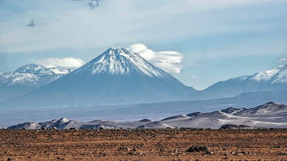 Chile suma preocupación y alerta por posible erupción volcánica
