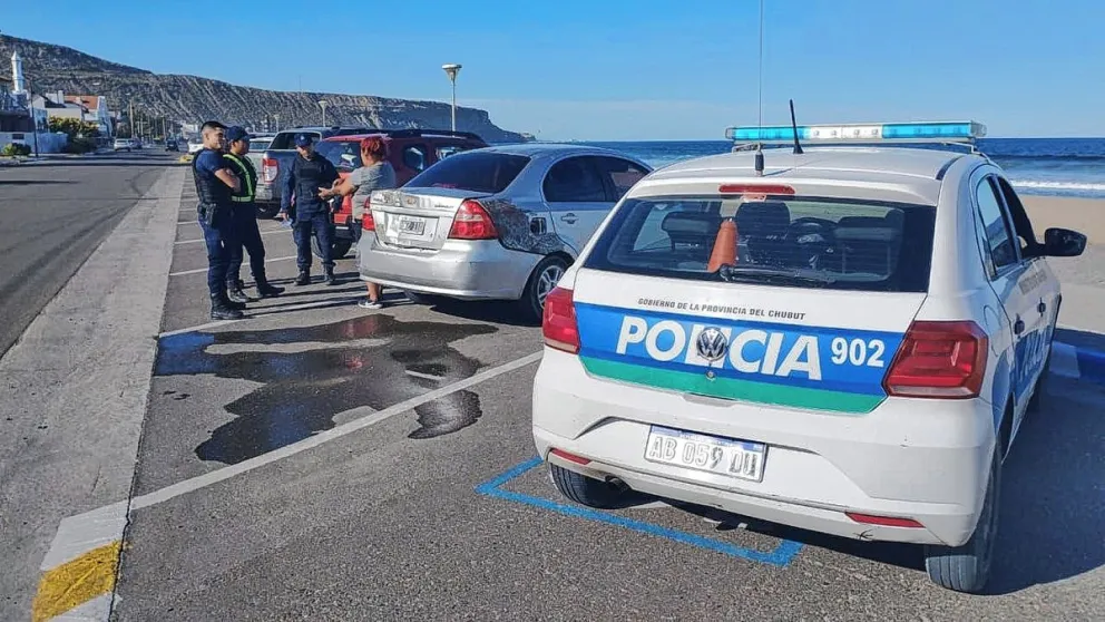 Identificaron a una pareja de “mecheros” en Rada Tilly y les secuestraron el automóvil en que se movilizaban