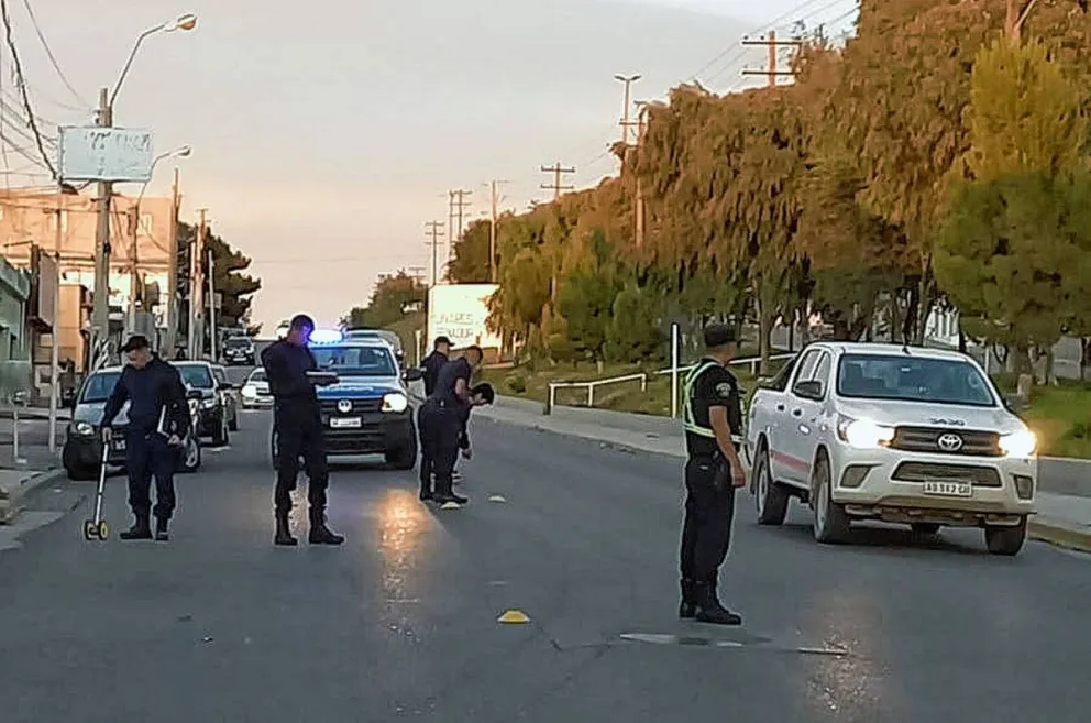 Se entregó el conductor de la camioneta que atropelló a un peatón en barrio Ceferino 
