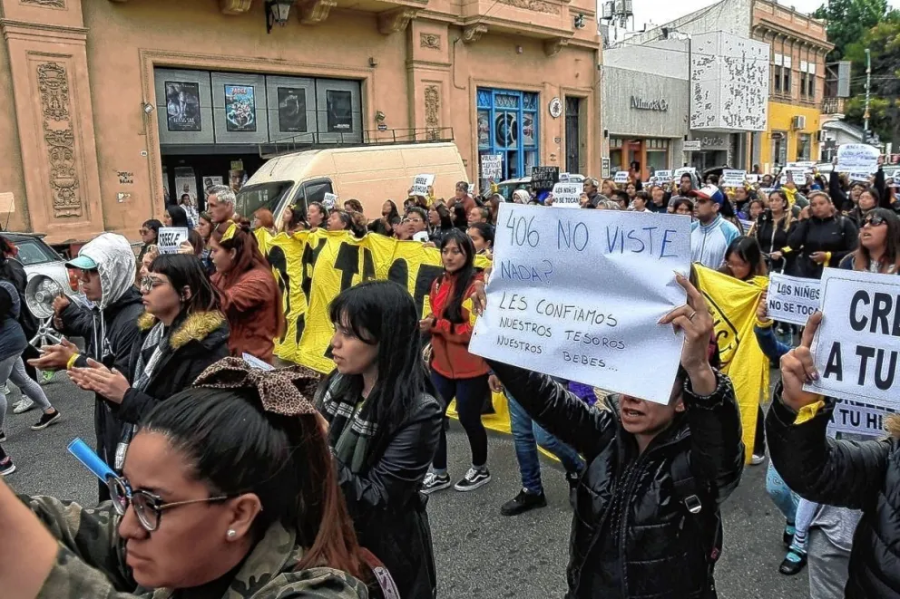 Las familias de niños y niñas del Jardín 406 convocan a una marcha para mañana a las 20