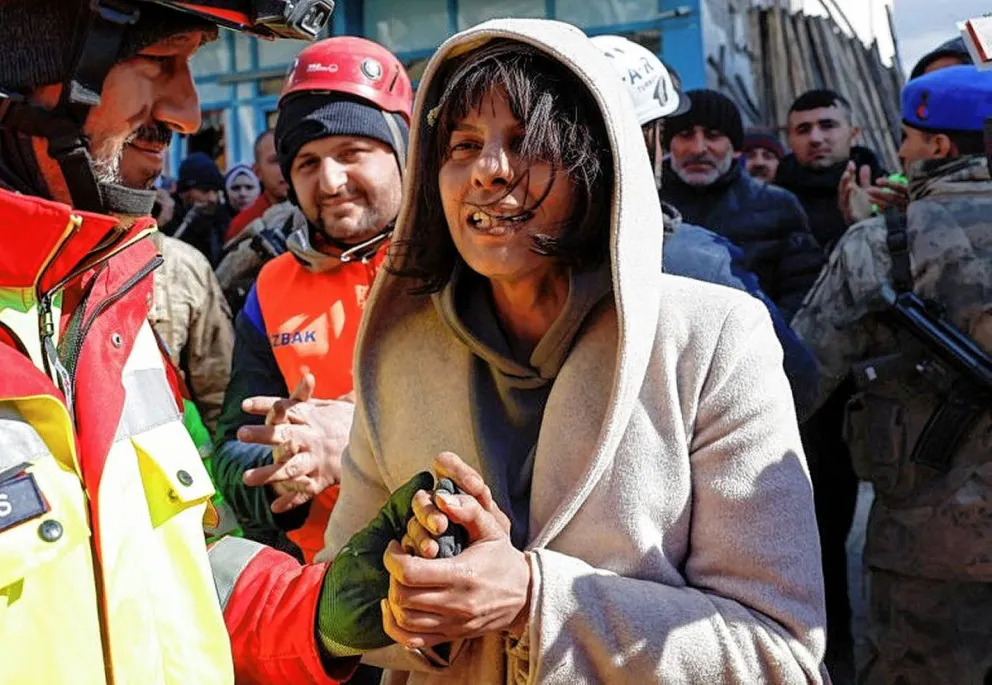 Terremoto en Turquía: rescataron con vida a una mujer que permaneció 104 horas sepultada