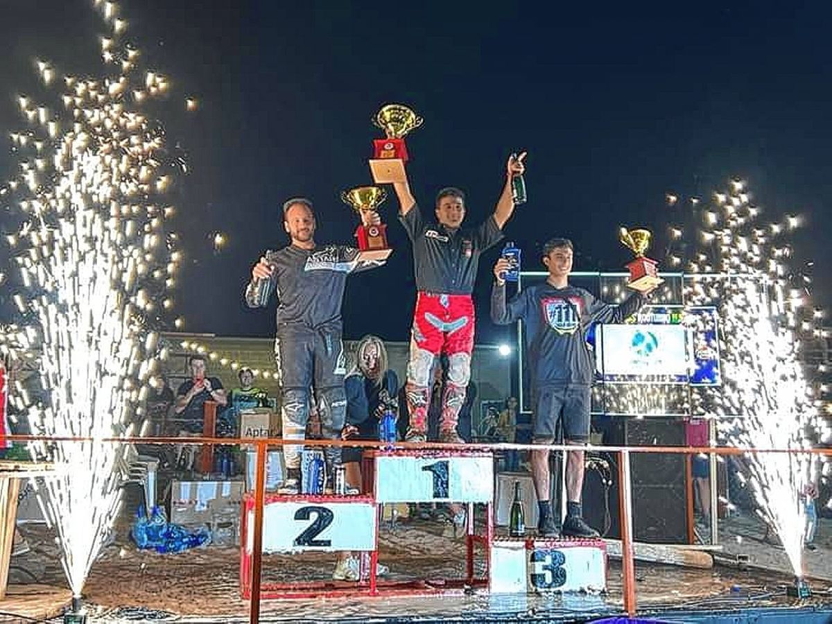 Supercross: “Leo” Díaz ganó en el circuito La Barda de Neuquén