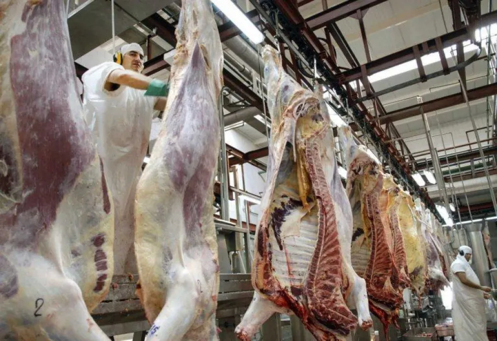 El Gobierno busca frenar los fuertes aumentos en la carne y hay negociaciones con frigoríficos
