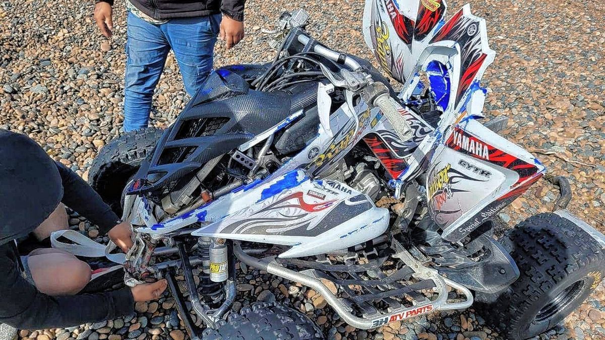 Se sumaron avionetas del Aero Club a la búsqueda del hombre cuyo cuatriciclo apareció destruido en Rocas coloradas