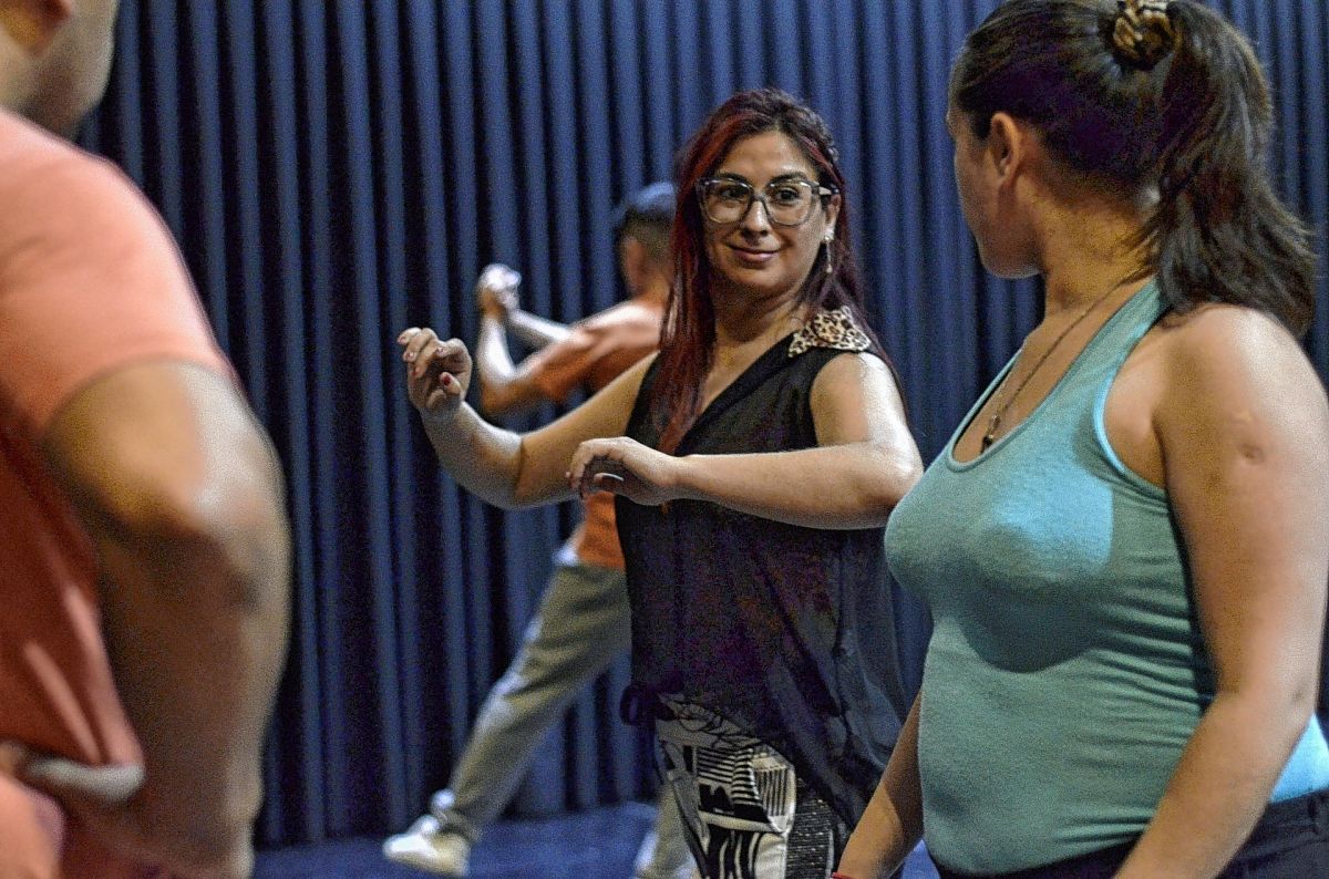 Un martes a puro tango en el centro cultural: se dictaron clases abiertas al público con maestros locales y nacionales