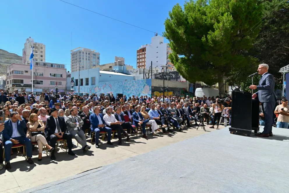 Arcioni: “Trabajamos por el bienestar de los chubutenses, y sepan que la dignidad, la transparencia y el esfuerzo no se negocian”