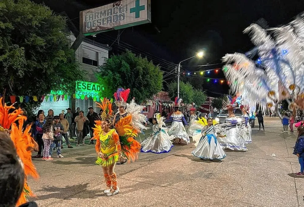 Los habitantes de Puerto Deseado disfrutaron de dos jornadas de Carnavales a puro ritmo