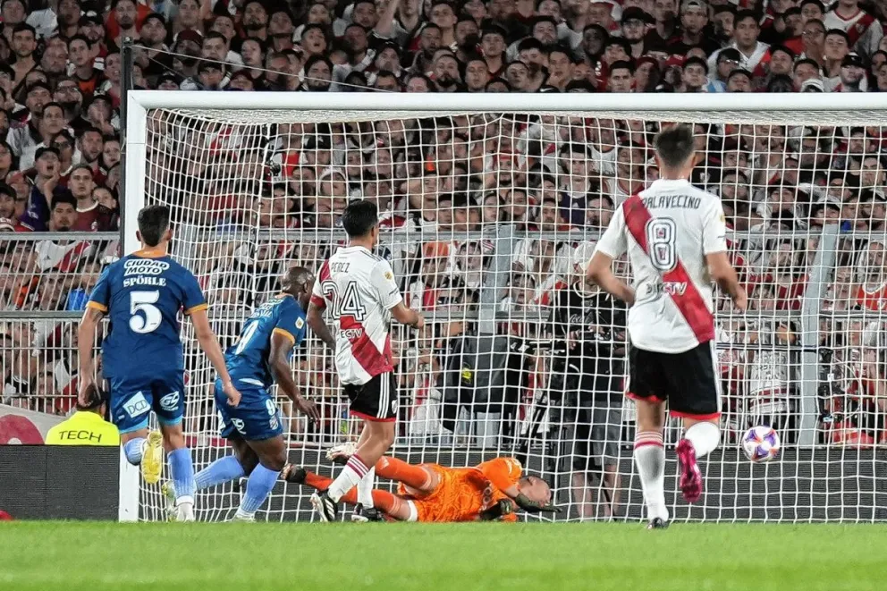 Perdió River y dejó pasar la chance de ser líder