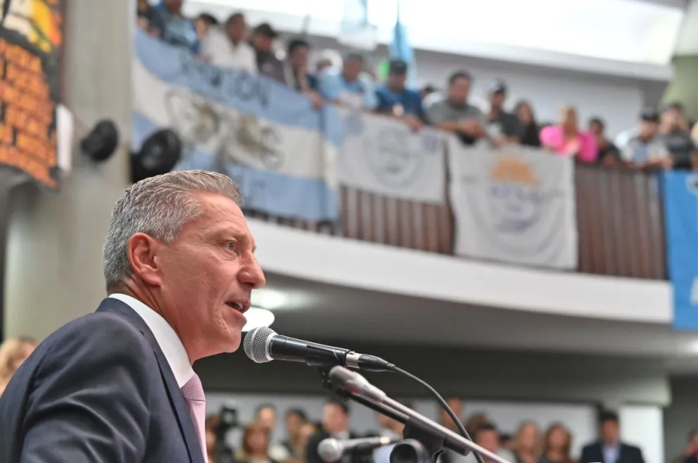 Arcioni abrió el 51° período de sesiones en la Legislatura: “Estamos ante una provincia más ordenada y abierta al crecimiento”