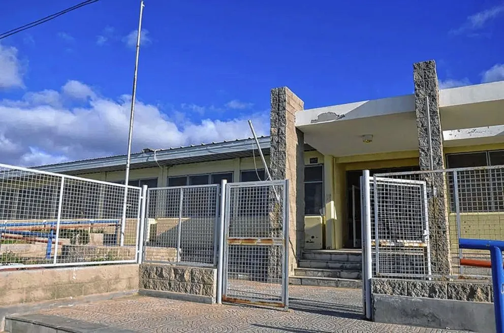 Incertidumbre por cientos de alumnos de la escuela Biología Marina