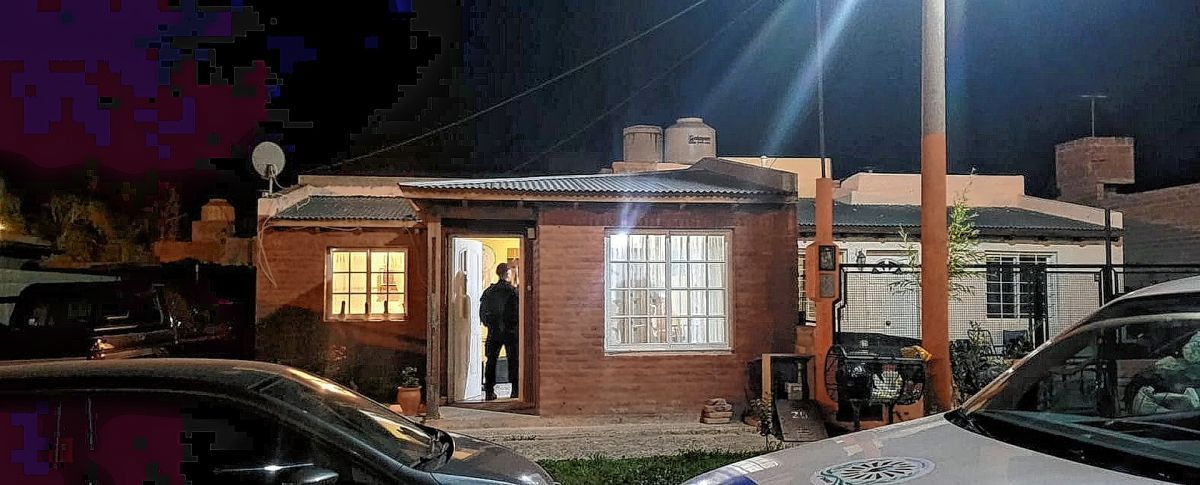 Asaltan vivienda con un chico de 14 años solo al que atan y encierran en un baño para robarle de todo a la madre