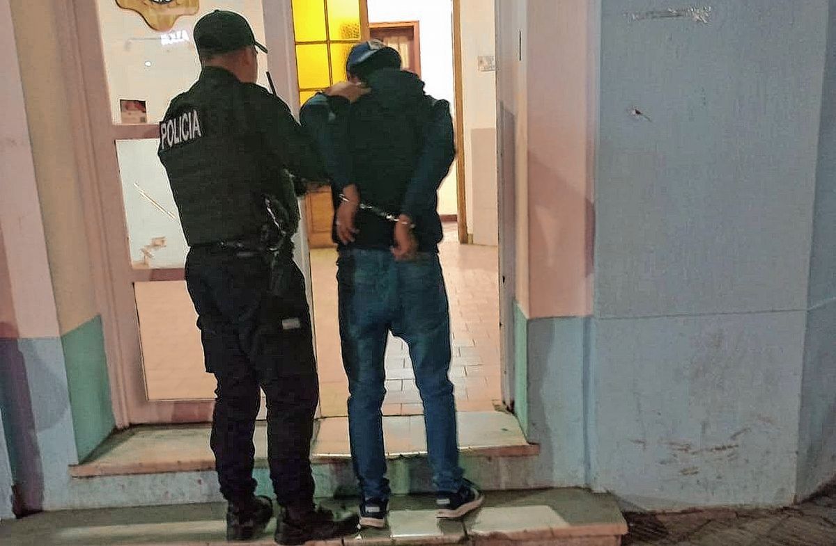 Tenía pedido de captura y lo encontraron en un pub