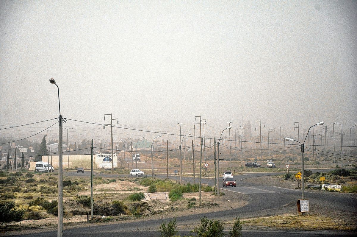 Después del viento, Comodoro empezará la semana con lluvia