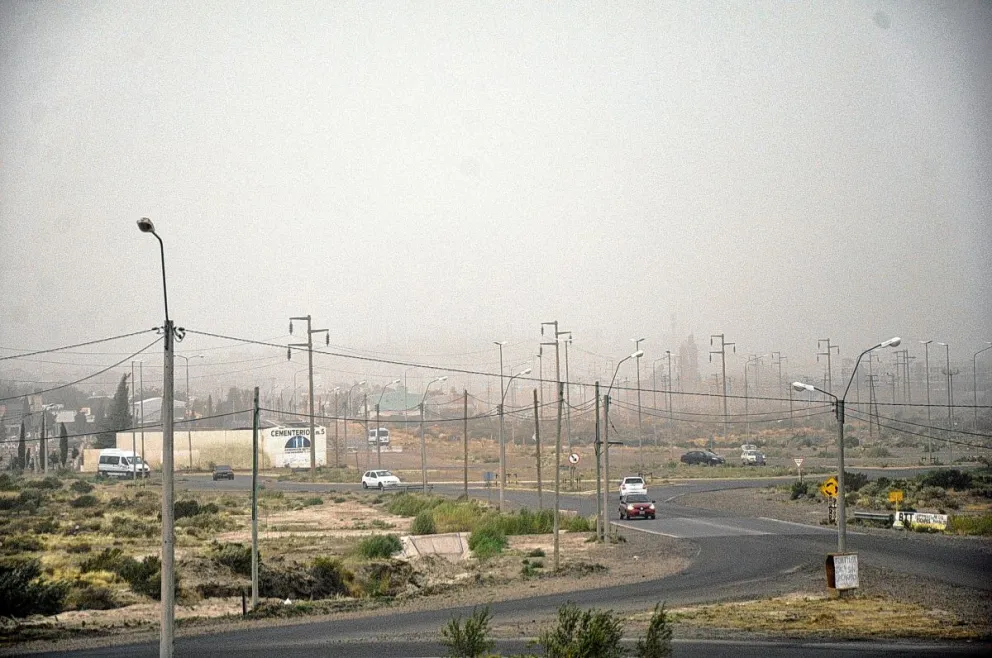 Después del viento, Comodoro empezará la semana con lluvia