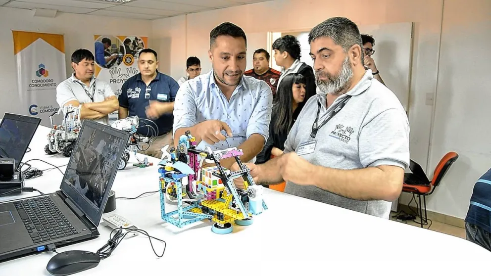 Finalizó el taller de verano de robótica en Comodoro Conocimiento