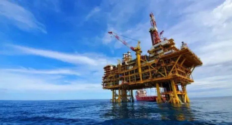 Energía prorrogó el permiso de exploración offshore a petroleras en el Mar Argentino