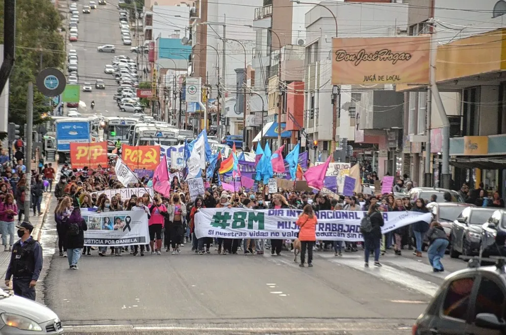 ATECh y CTA, entre los gremios que adhieren al paro por el 8 de marzo, Día de la Mujer