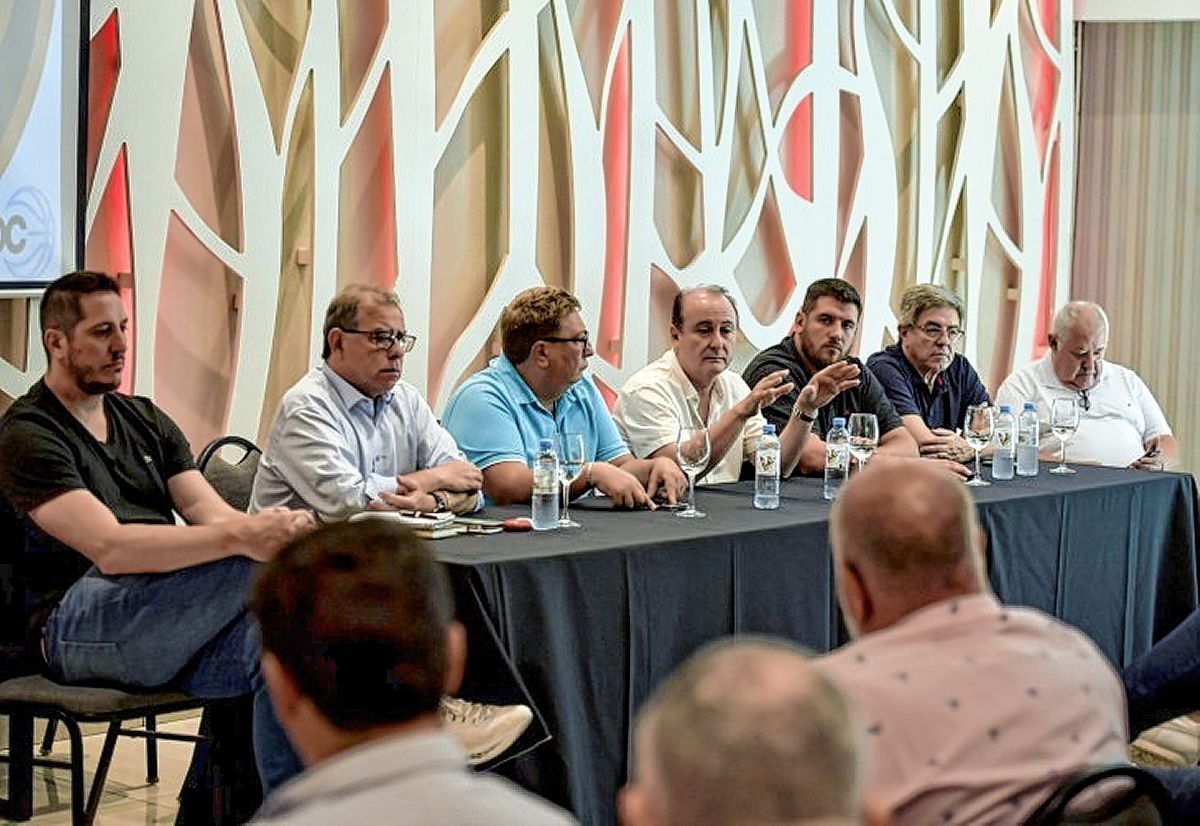 Los clubes de la AdC no harán cambios