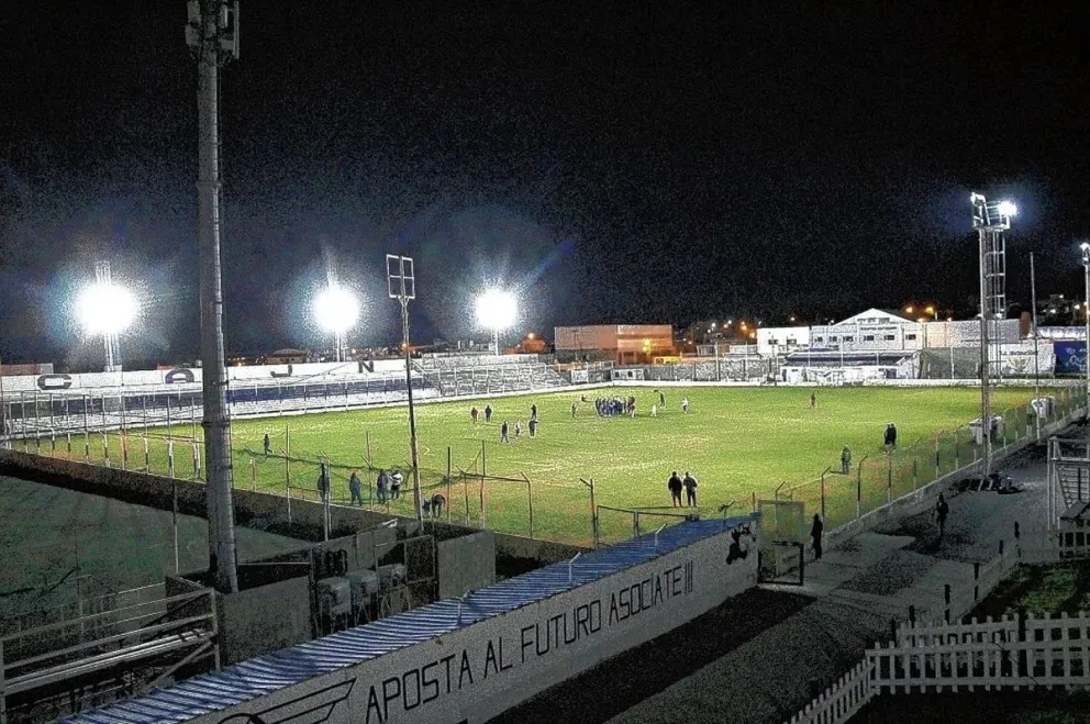 Newbery-Roca se juega el sábado por la noche