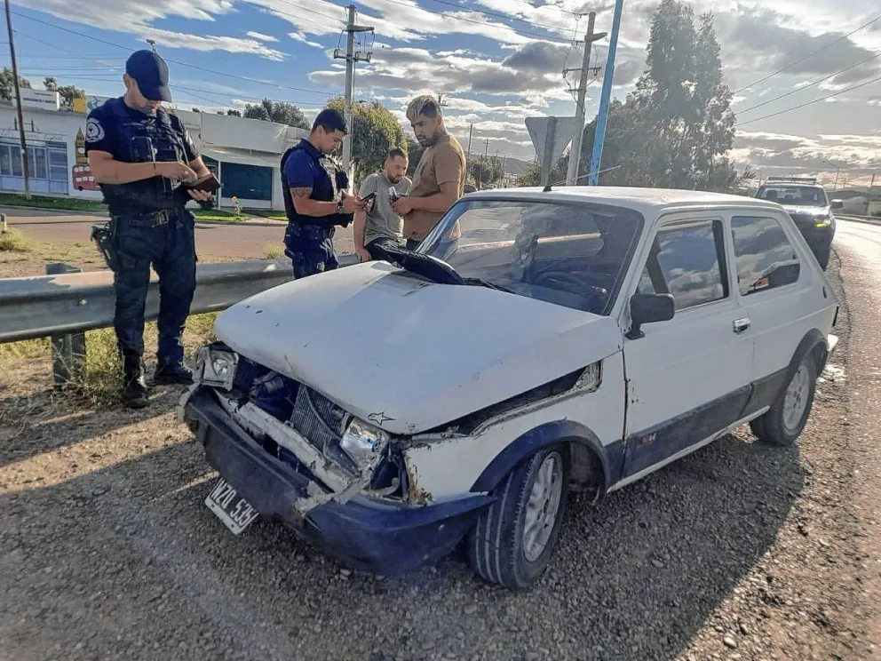 Choque en la rotonda de ruta 3 y 39
