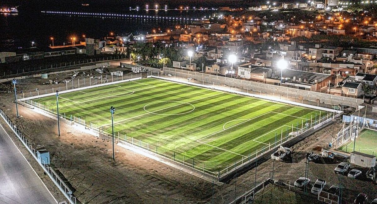 Tiro estrena el césped y “La Nueva” su cancha