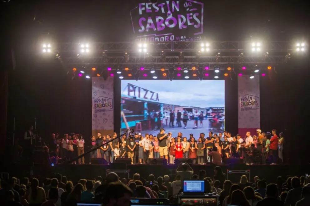 Una multitud disfrutó del Festín de Sabores que se consagró como la gran fiesta de la gastronomía regional