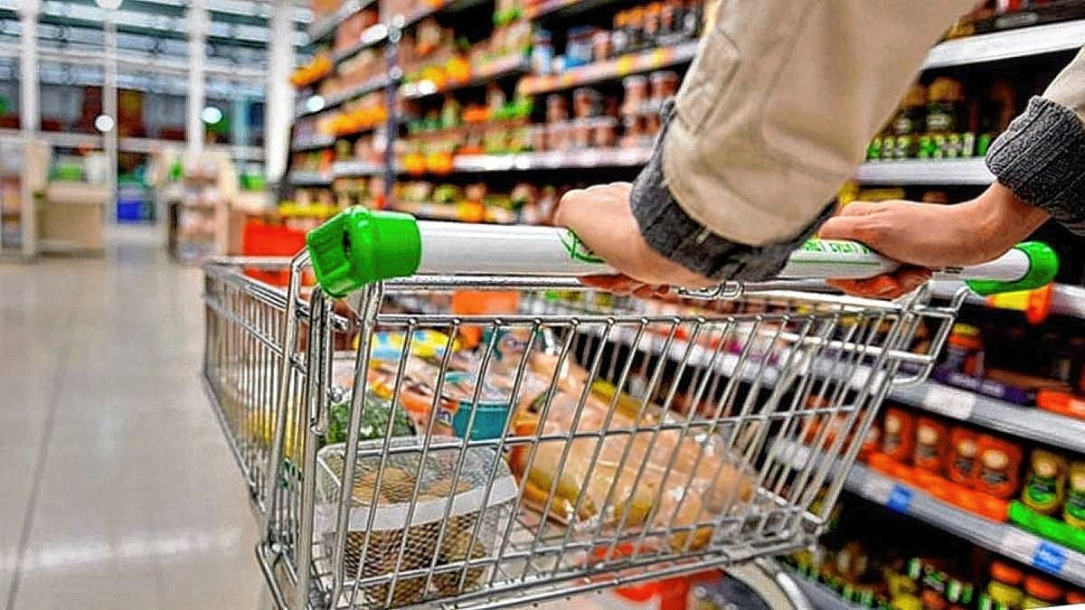Según el INDEC, una familia necesitó más de $230.000 en abril para no ser pobre